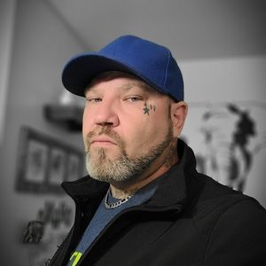 Meet your Posher, Wayne